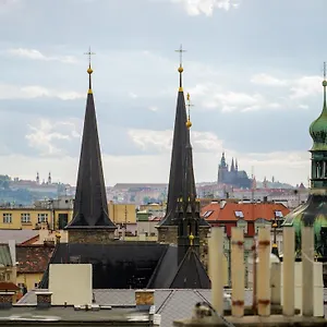 Hotel Rooftop Planet, Praag